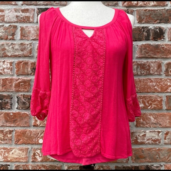 Anthropologie Tops - Anthropologie Figuroa & Flower hot pink lace floral top / S / EUC